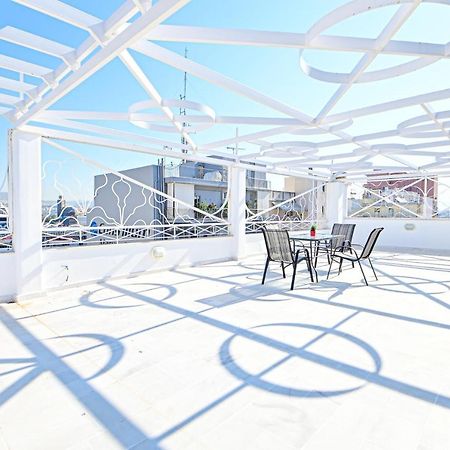 Charming Apartment With A Sea View Terrace Pireu Exterior foto