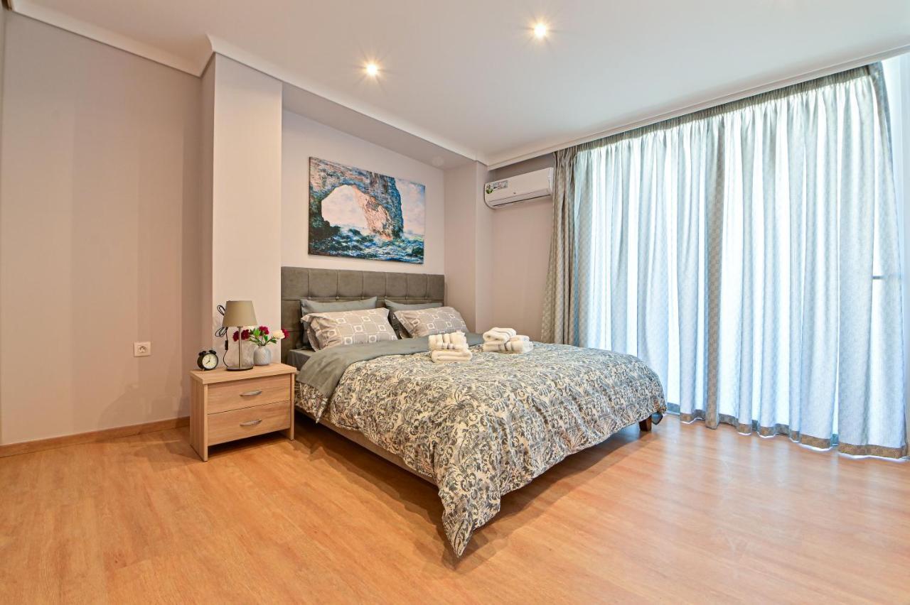 Charming Apartment With A Sea View Terrace Pireu Exterior foto